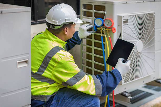 Professional Hvac Installation technician working in Weatherford, TX